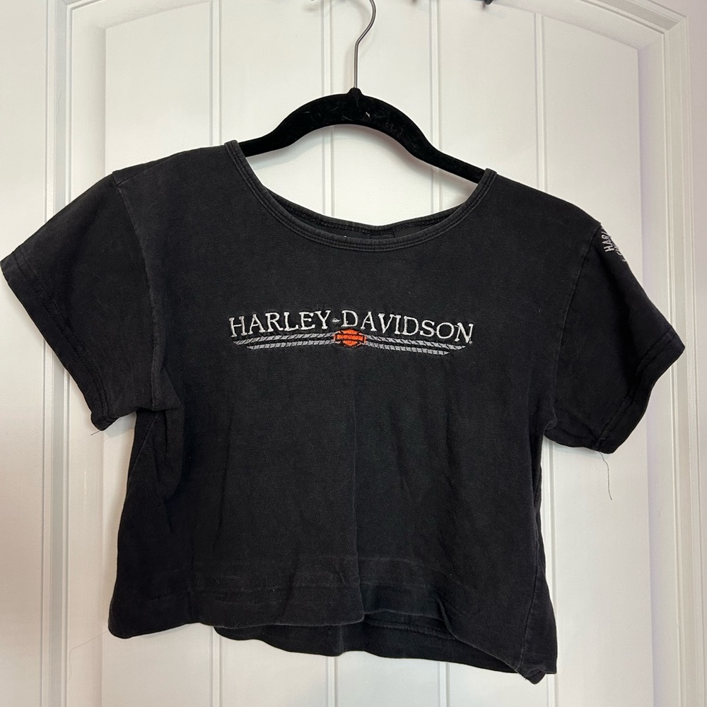 Harley-Davidson Vintage Black Tee with White Embroidered Shoulder Patch